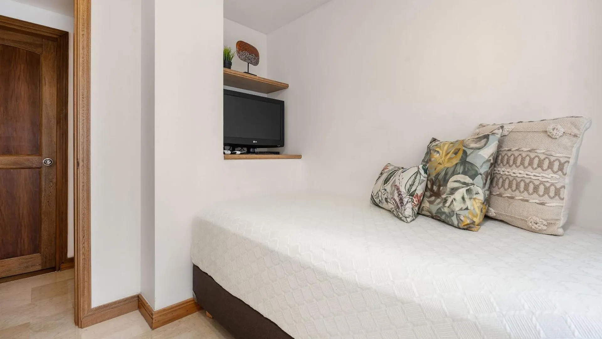 *** Hotel apartamentowy Alcazar De Oviedo By Ee Hoteles Medellín Kolumbia