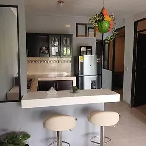  Apartamento Apto 3 Alcobas, Segundo Piso Norte De Colombia