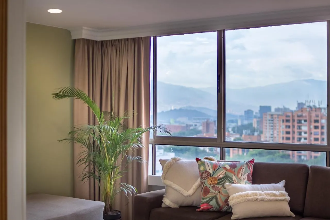 ميديلين Alcazar De Oviedo By Ee Hoteles شقة فندقية