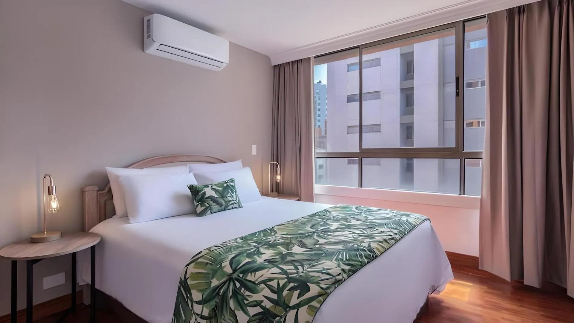 ميديلين Alcazar De Oviedo By Ee Hoteles شقة فندقية