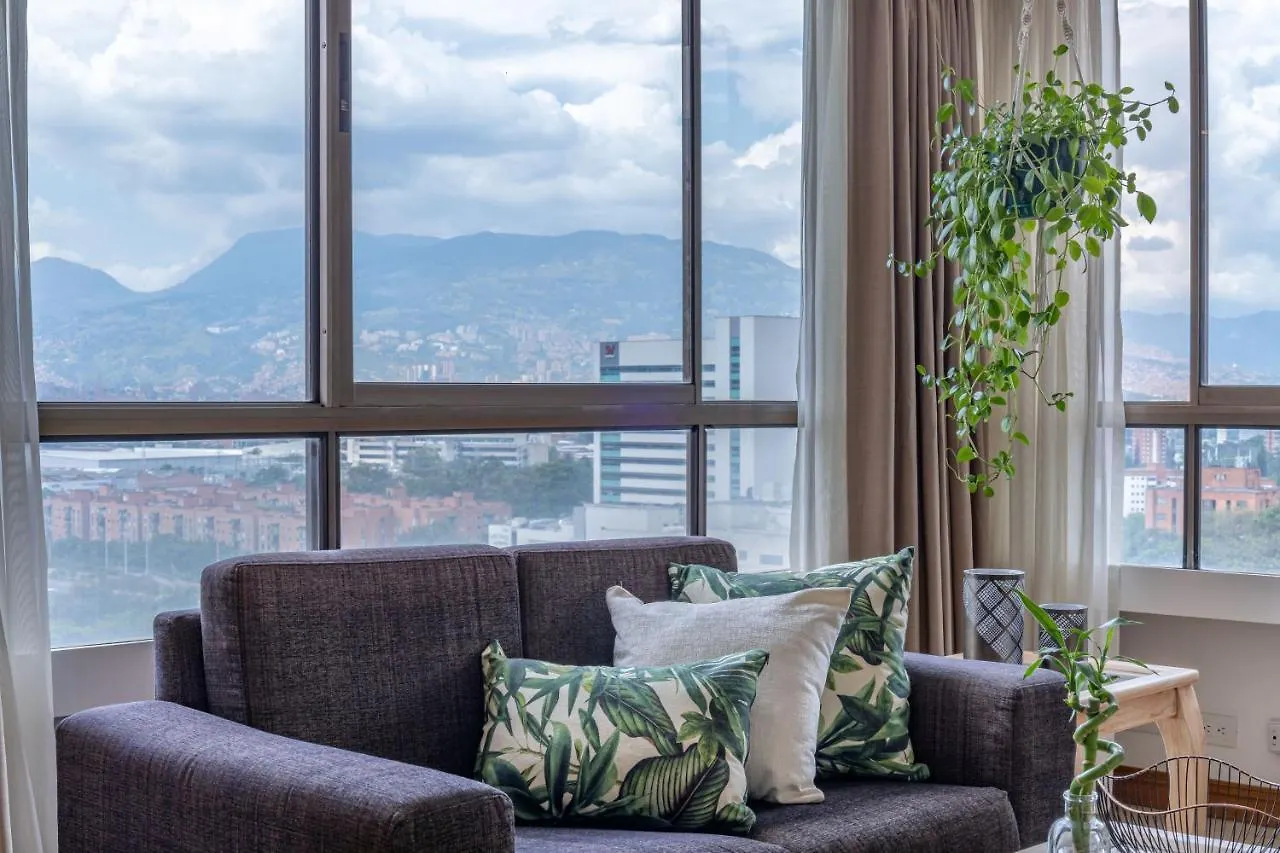 Aparthotel Alcazar De Oviedo By Ee Hoteles Medellín