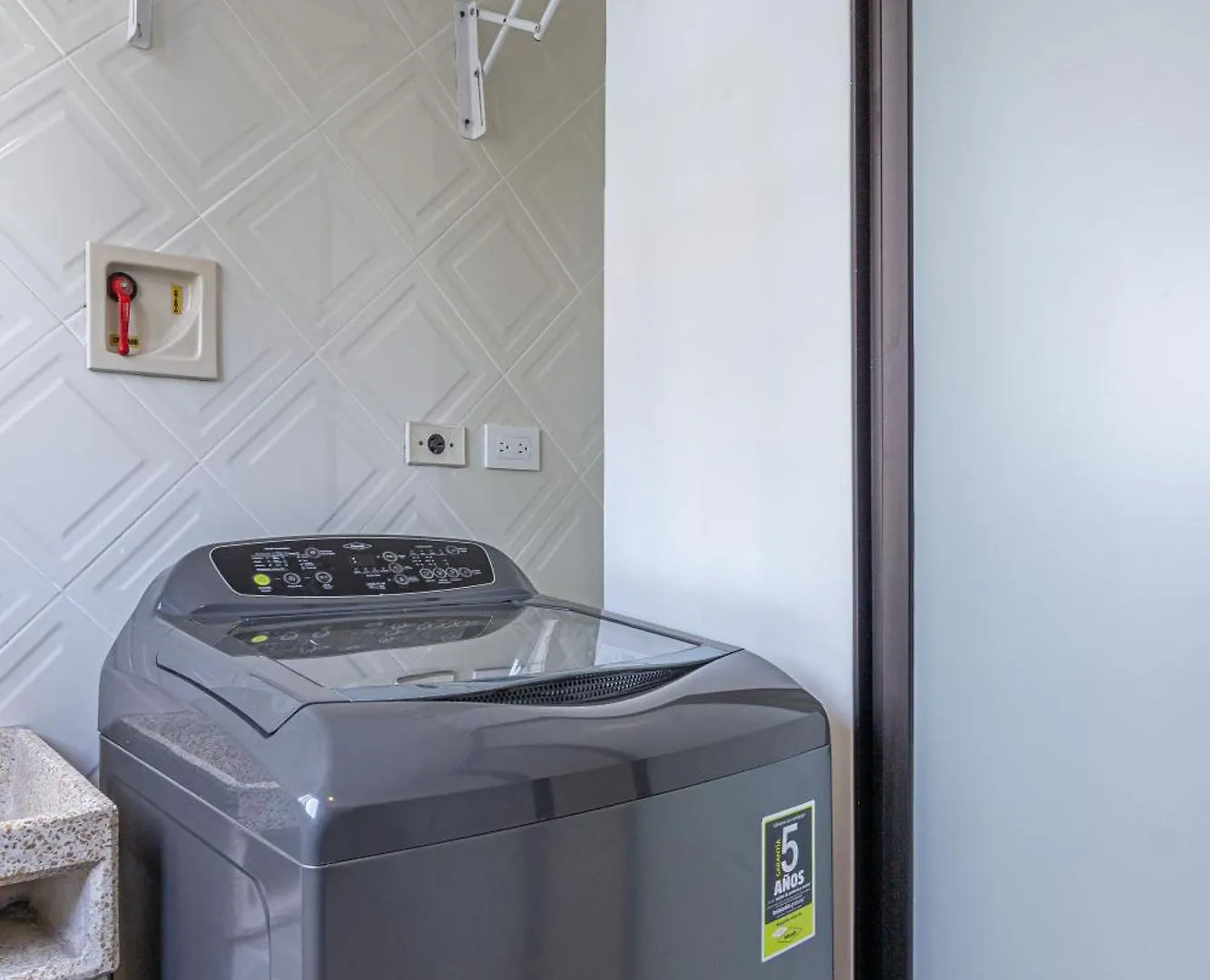 Aparthotel Alcazar De Oviedo By Ee Hoteles Medellín