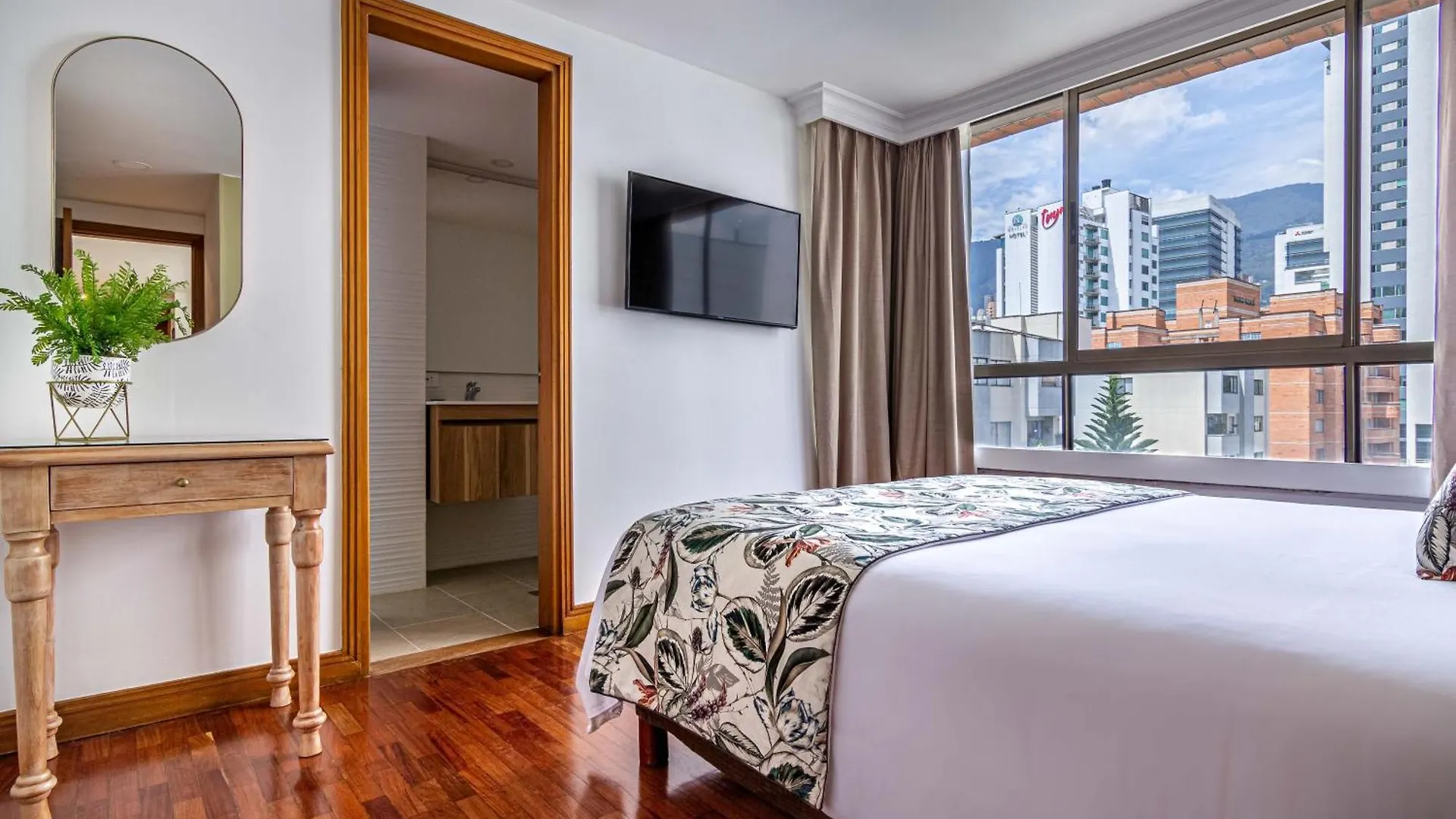 Alcazar De Oviedo By Ee Hoteles Medellin 3*,  Colombia